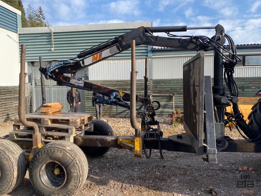 1990 Valmet 805 Tractor with logger trailer Moheda FMW